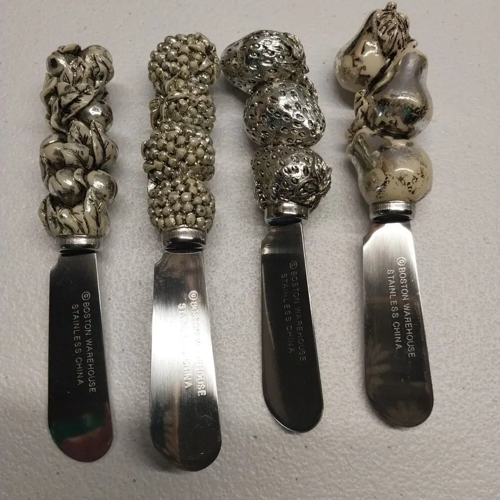 Boston Warehouse Dellarobbia Fruit Spreaders Set 4 Cheese Butter Knives Boxed